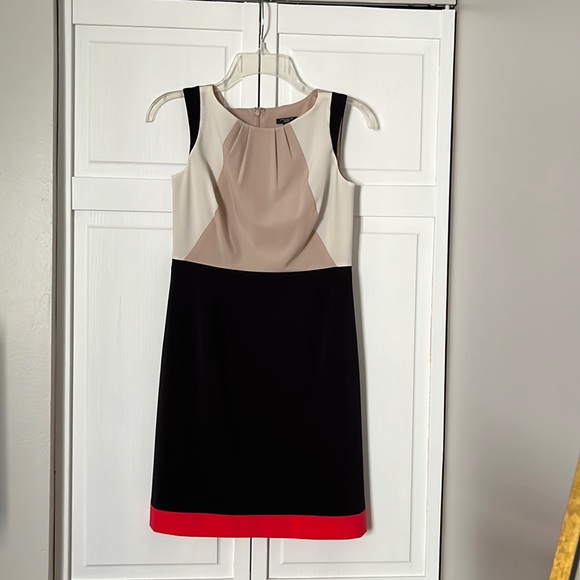 Dress - size 0P - Picture 1 of 3